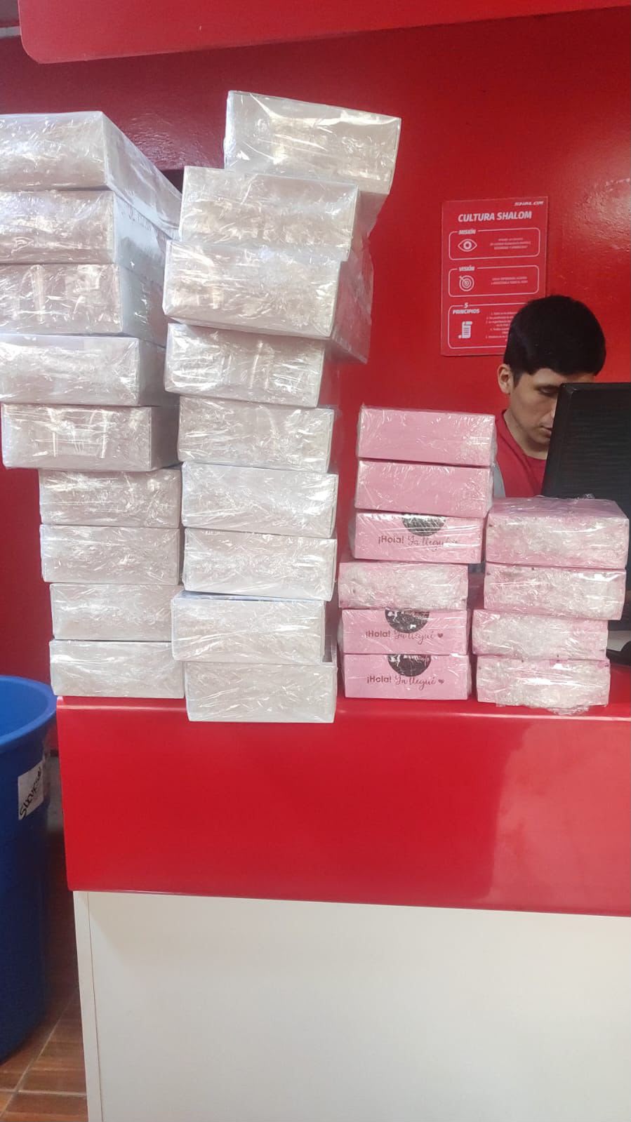 BILLETERA RENZO COSTA MÁS CORREA
